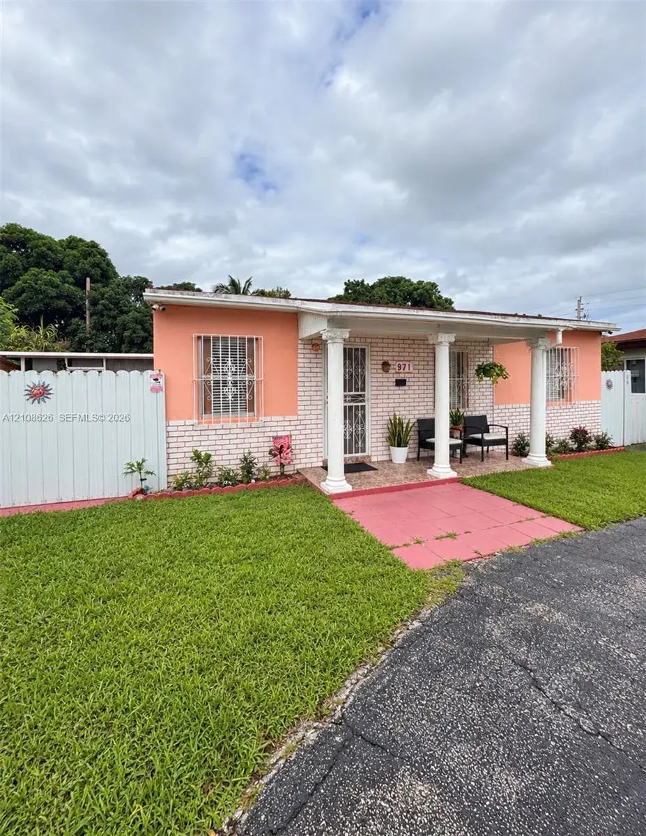 971 NE 156th Ter, North Miami Beach FL 33162