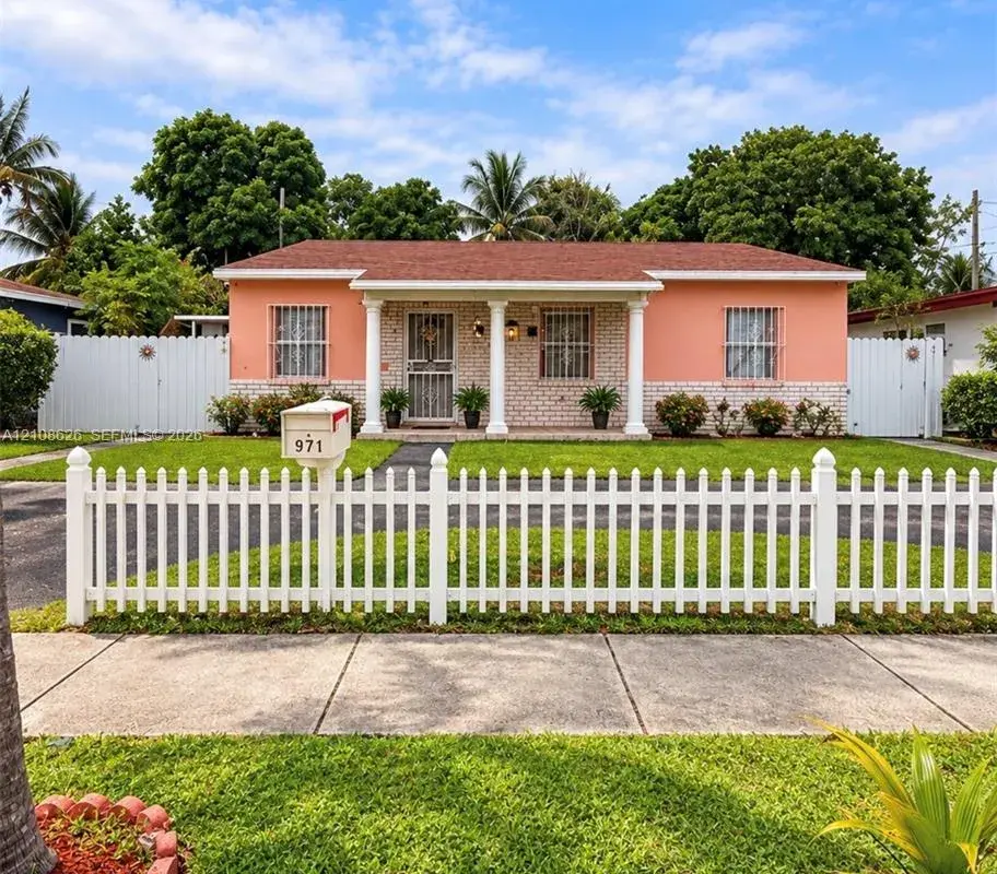 971 NE 156th Ter, North Miami Beach FL 33162