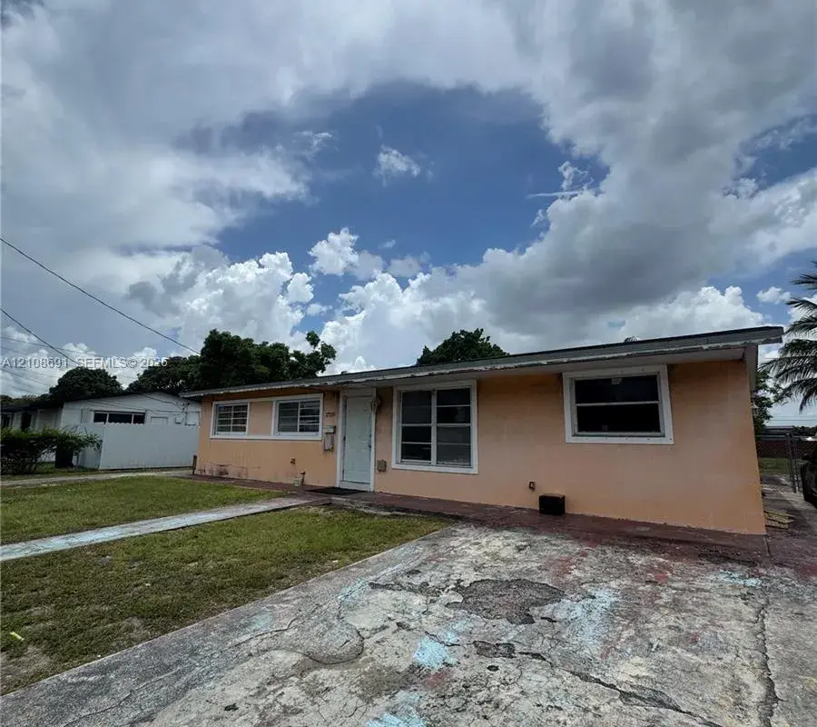 17210 NW 47th Ave, Miami Gardens FL 33055