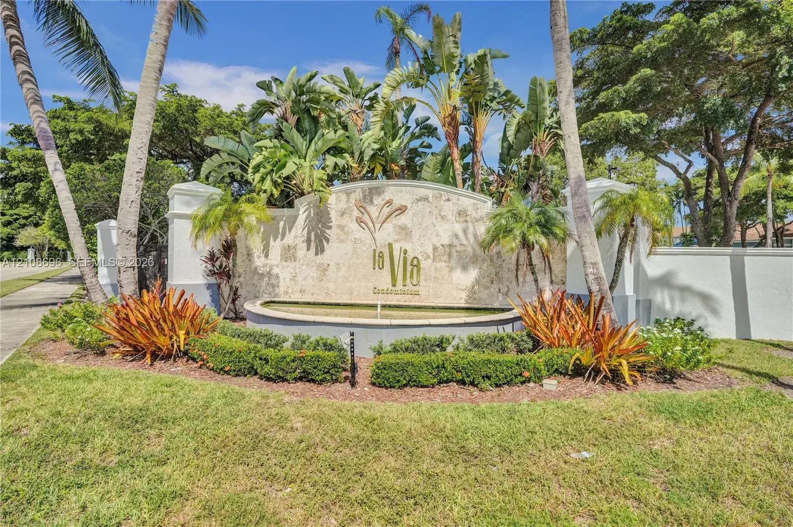 9650 NW 2nd St # 106, Pembroke Pines FL 33024