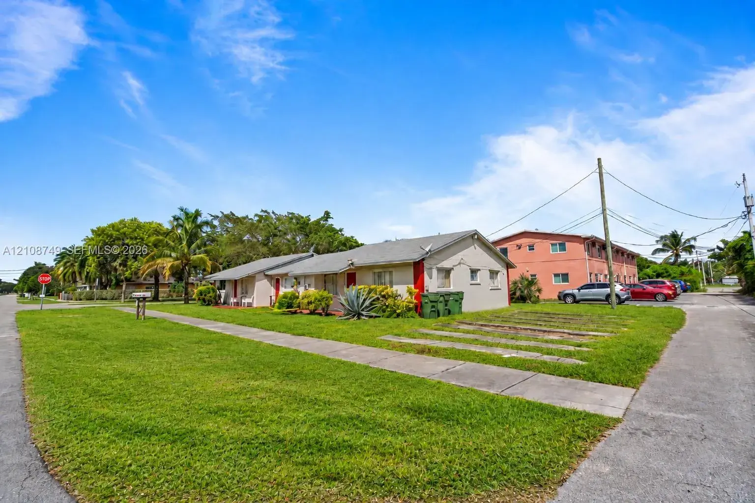 1207 NE 1st Ave, Homestead FL 33030