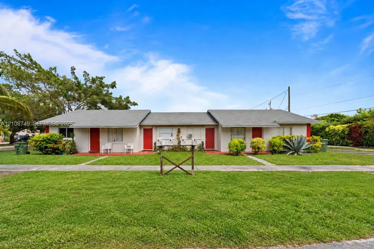 1207 NE 1st Ave, Homestead FL 33030