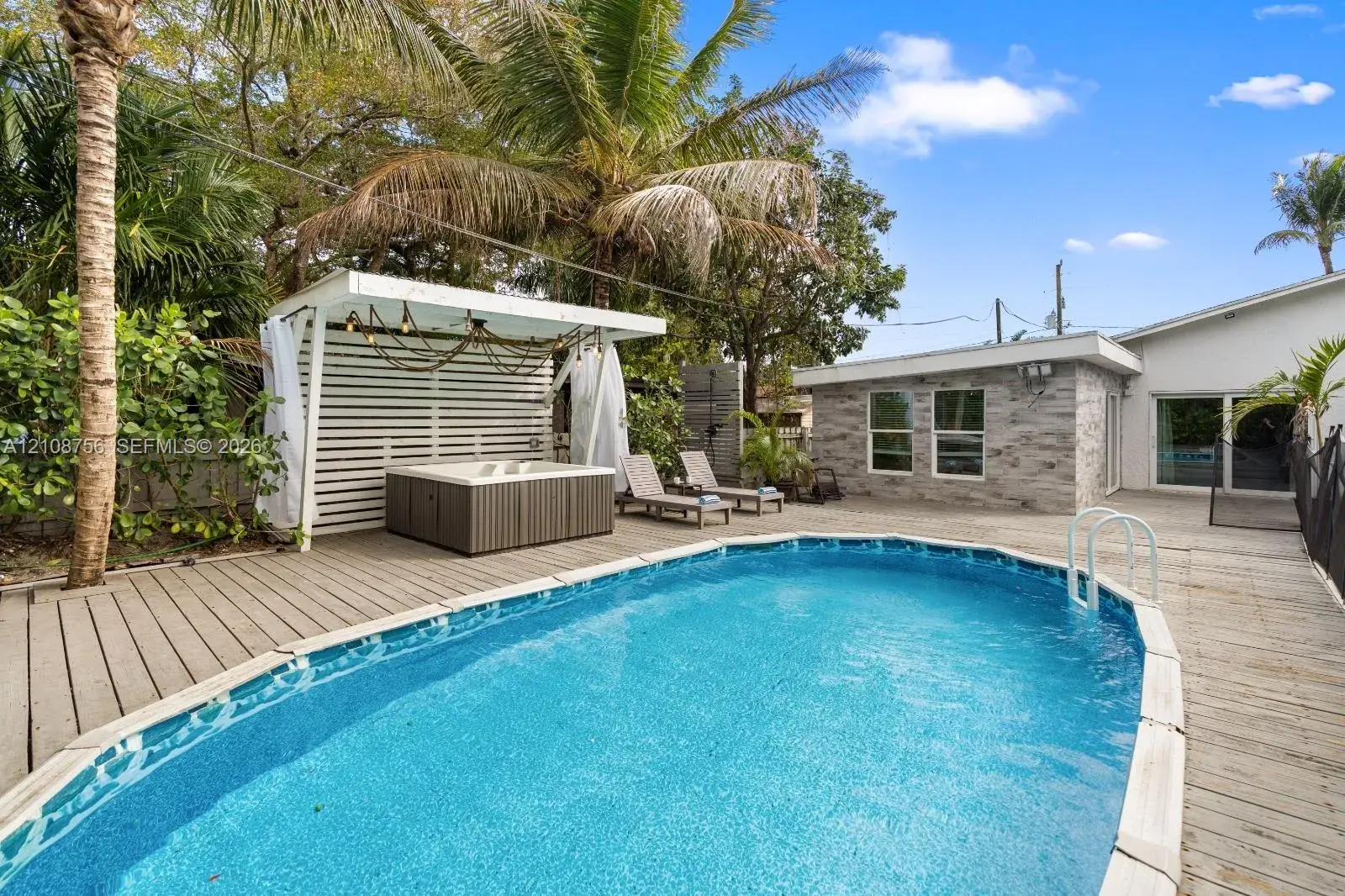 3291 SW 44th St, Dania Beach FL 33312