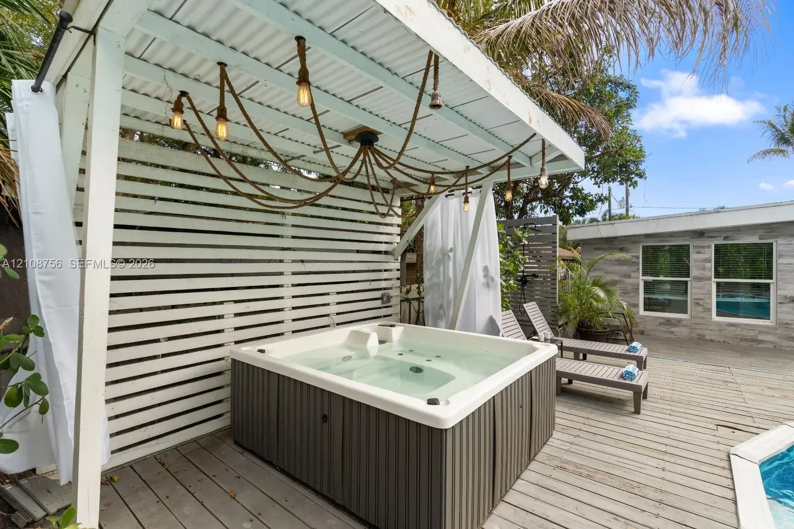 3291 SW 44th St, Dania Beach FL 33312