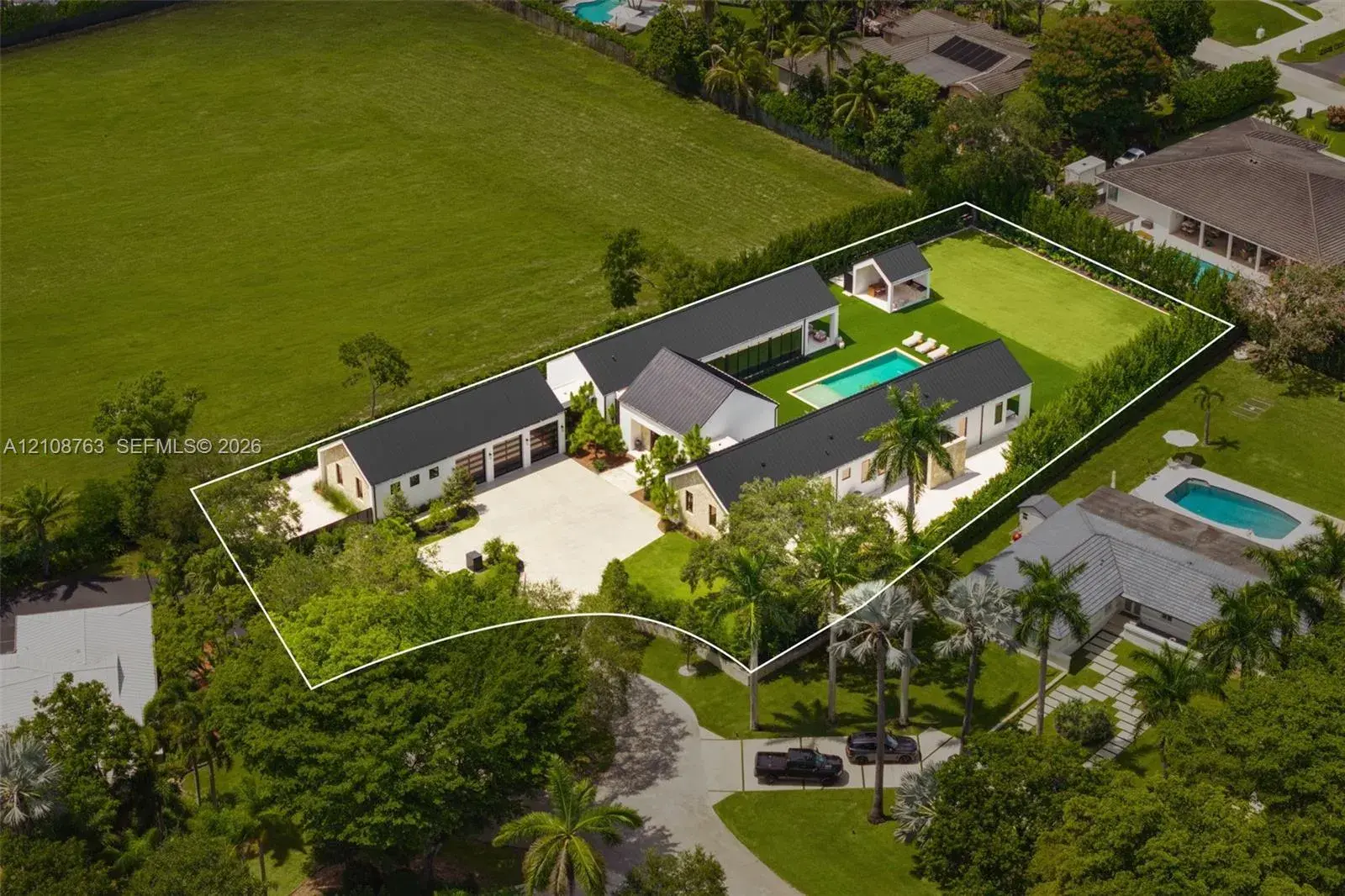 6973 SW 151st St, Palmetto Bay FL 33158