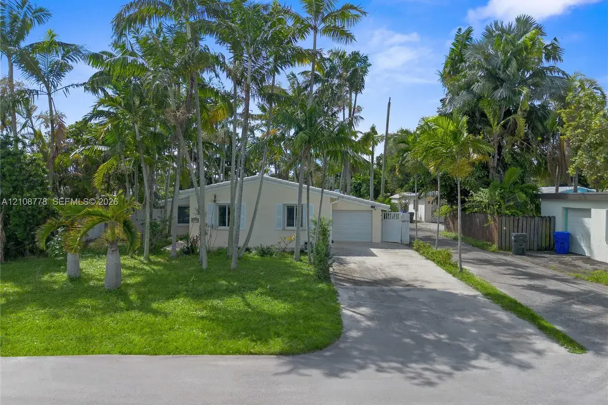 3116 Hayes St, Hollywood FL 33021