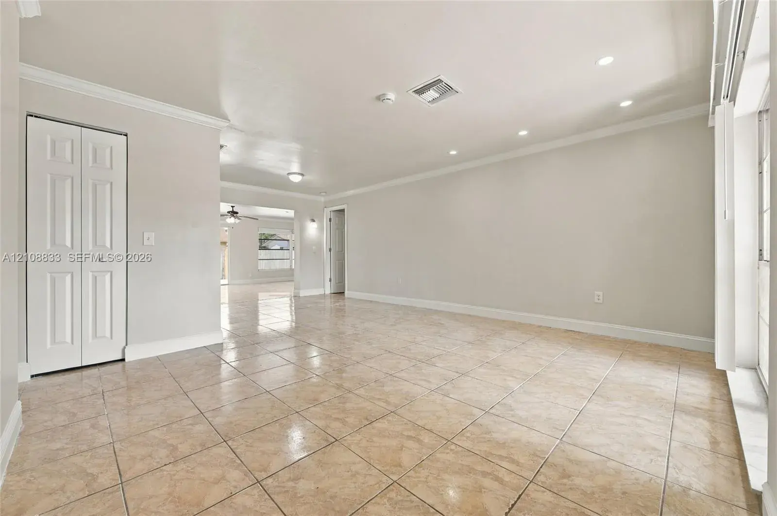 9611 Johnson St, Pembroke Pines FL 33024