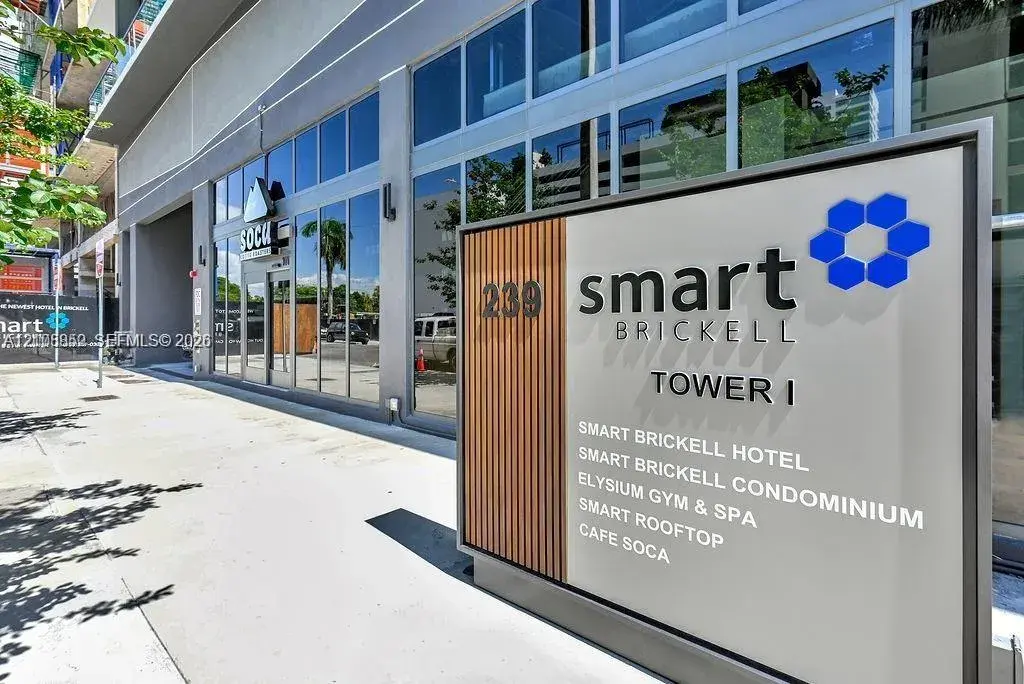 229 SW 9th St # 406, Miami FL 33130