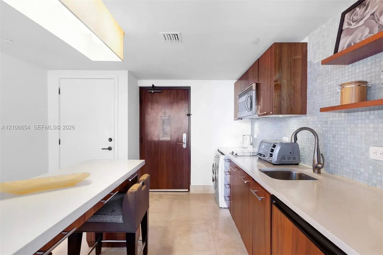 6801 Collins Ave # 909, Miami Beach FL 33141