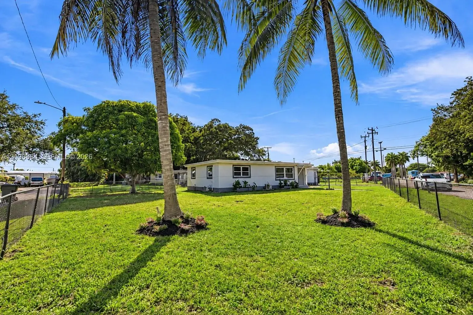 5201 SW 28th Ter, Dania Beach FL 33312