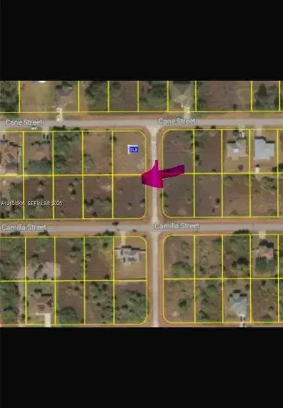 735 CAMILLAS ST E, Lehigh Acres FL 33974