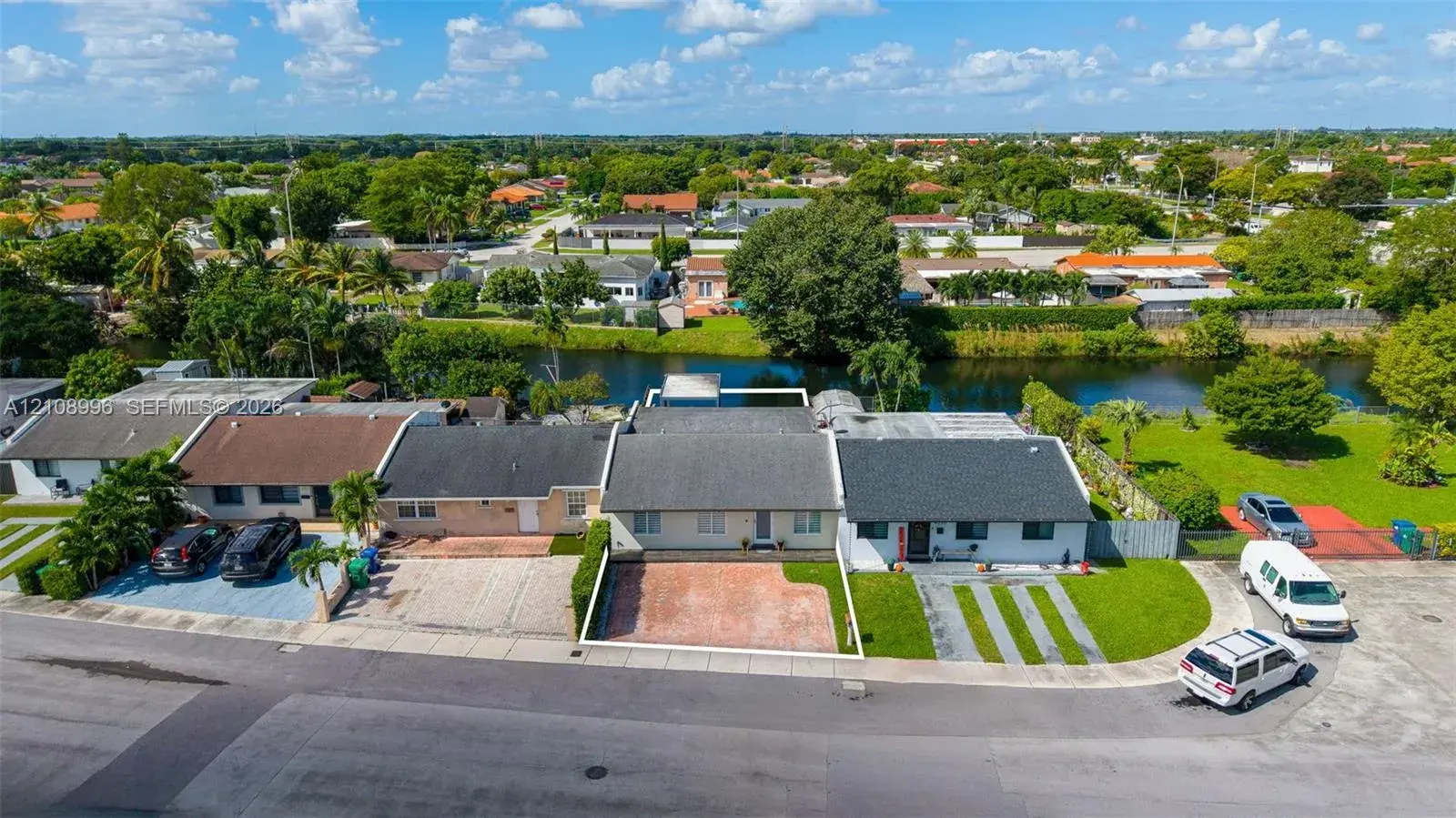 4252 SW 131st Ave, Miami FL 33175