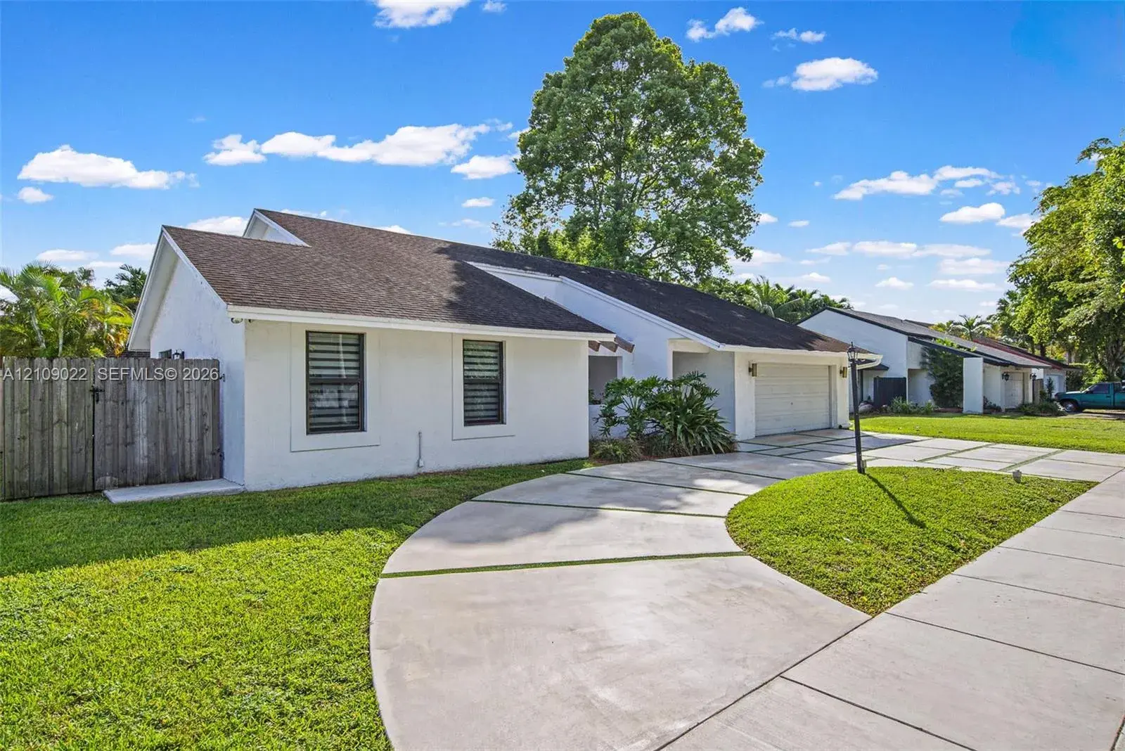 12220 SW 93rd St, Miami FL 33186