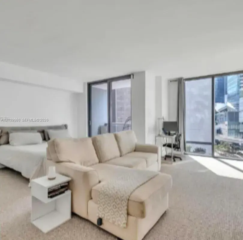 31 SE 6th St # 805, Miami FL 33131