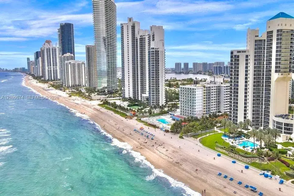 19201 Collins Ave # 209, Sunny Isles Beach FL 33160