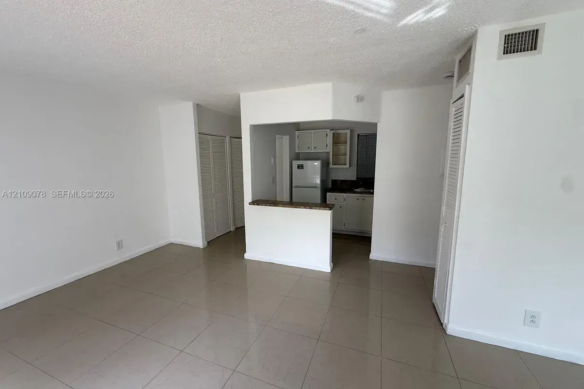 251 172 ST # 129, Sunny Isles Beach FL 33160