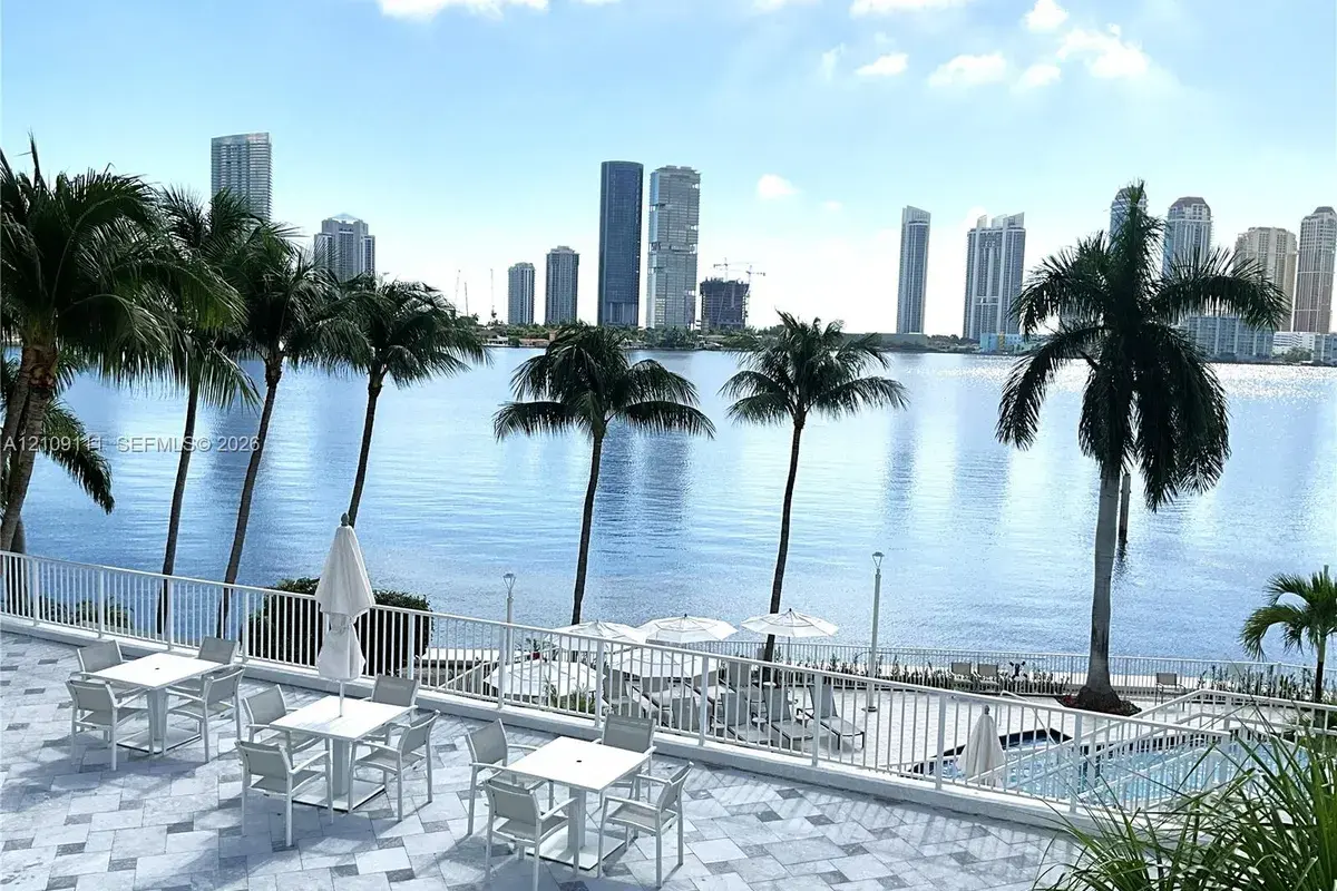 3370 Hidden Bay Dr # 801, Aventura FL 33180