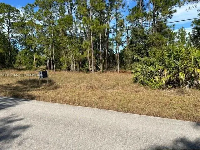 511 ADDISON ST E, Lehigh Acres FL 33974