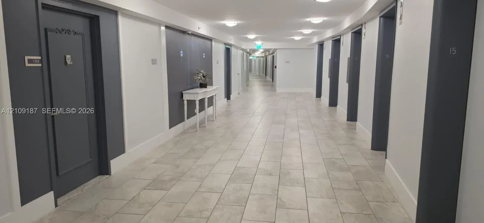 6039 Collins Ave # 1625, Miami Beach FL 33140