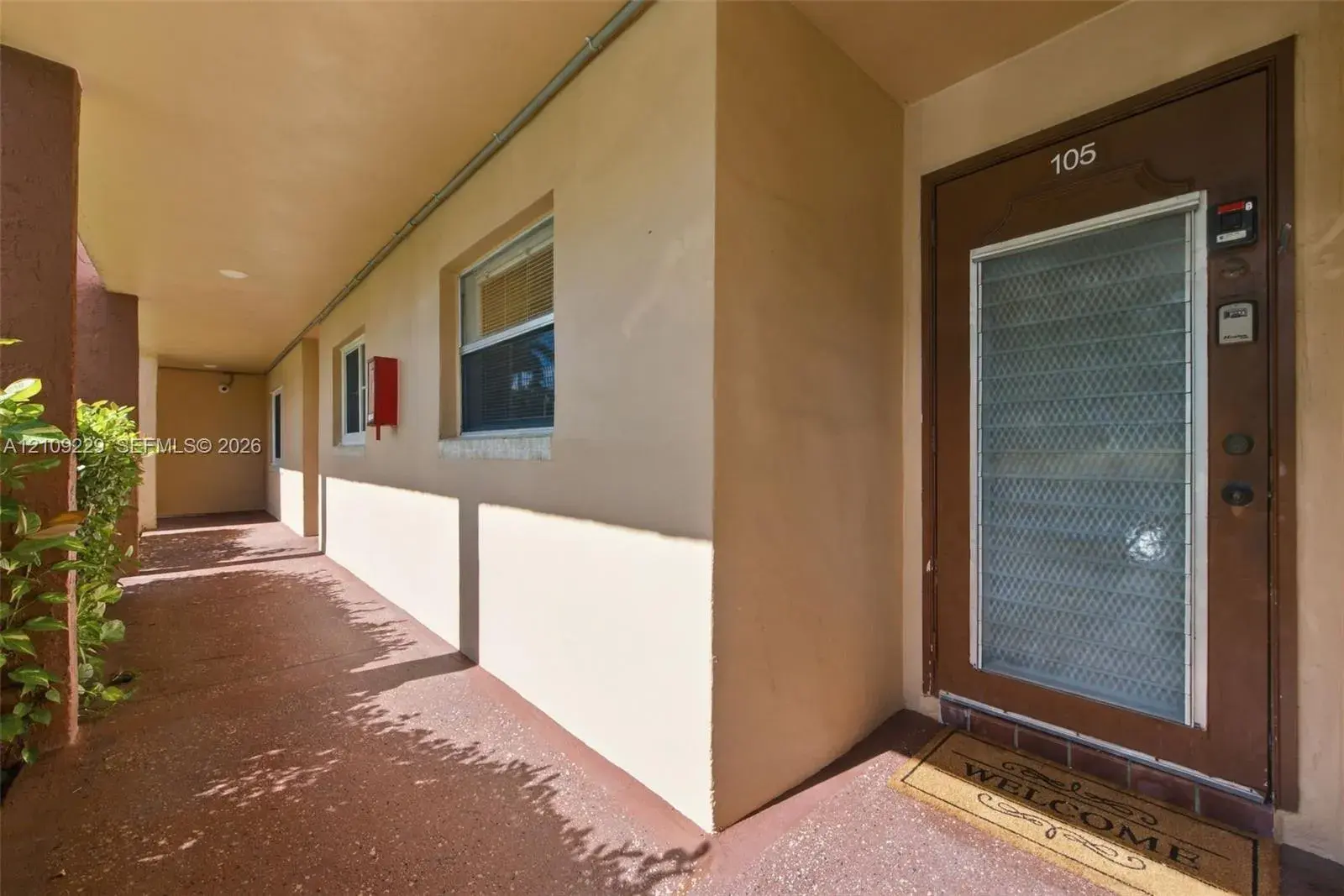 9301 Sunrise Lakes Blvd # 105, Sunrise FL 33322