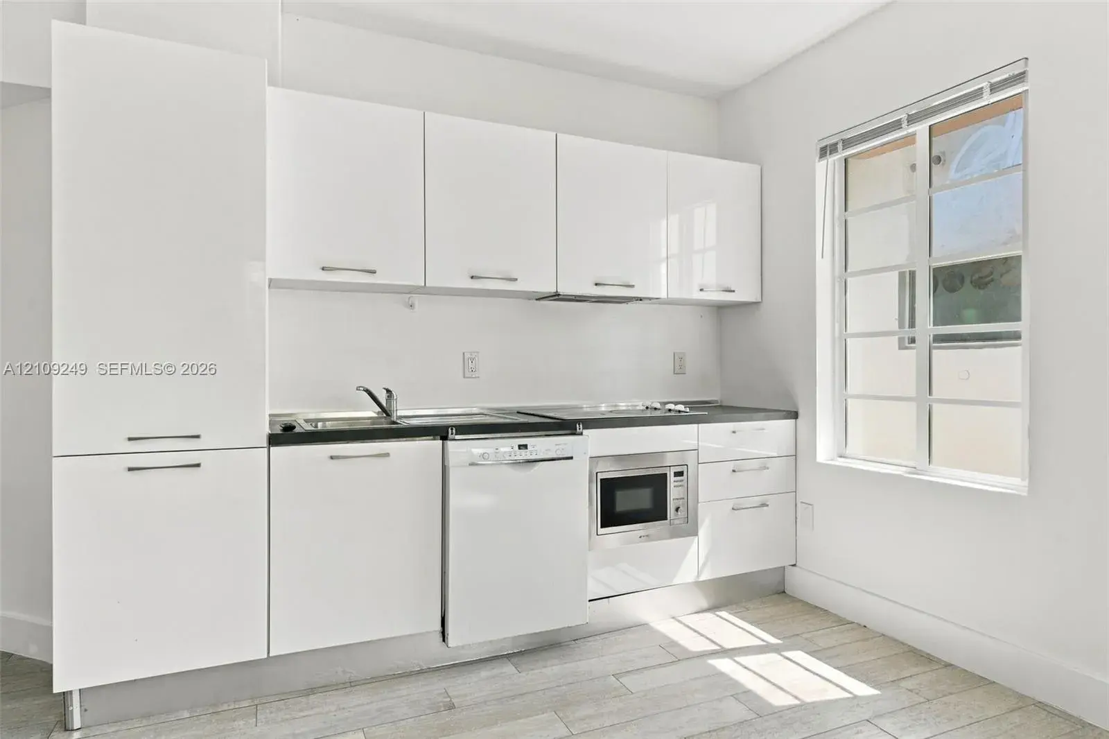 811 Jefferson Ave # 201, Miami Beach FL 33139
