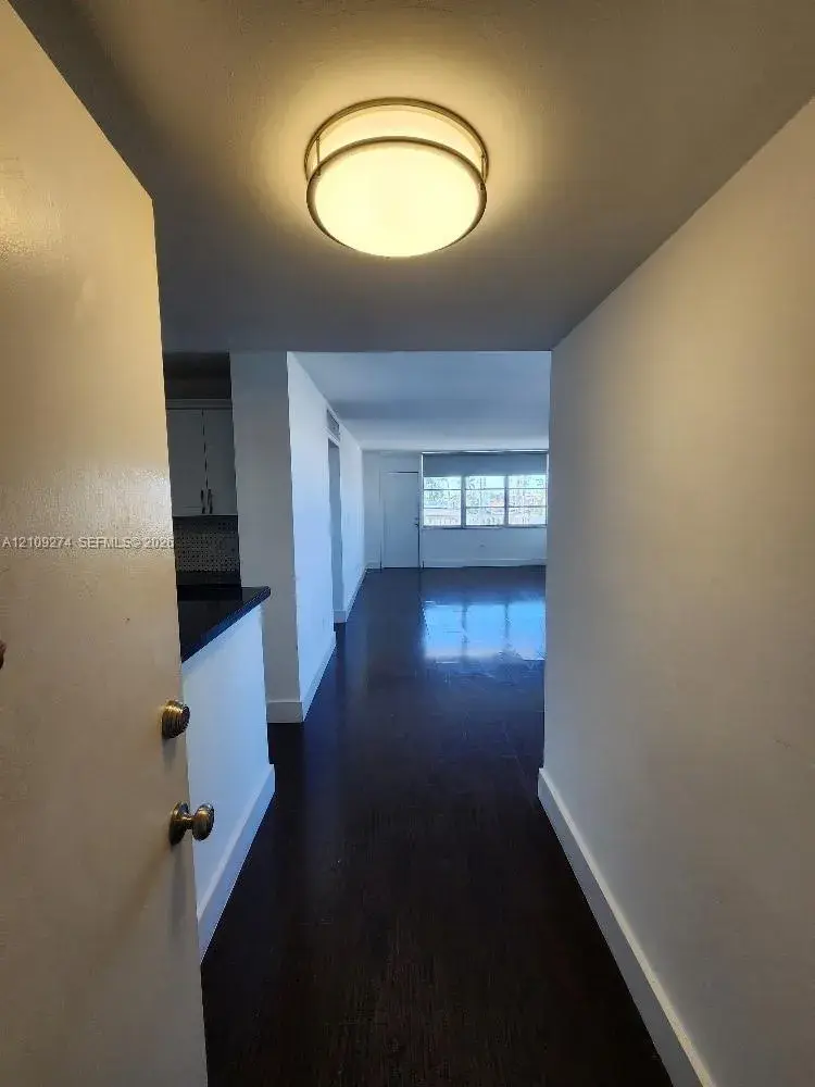 2016 Bay Dr # 304, Miami Beach FL 33141