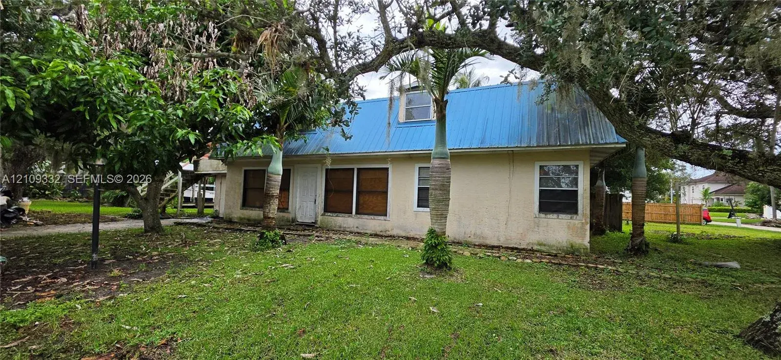 400 Peninsula Dr, Saint Lucie Village FL 34946