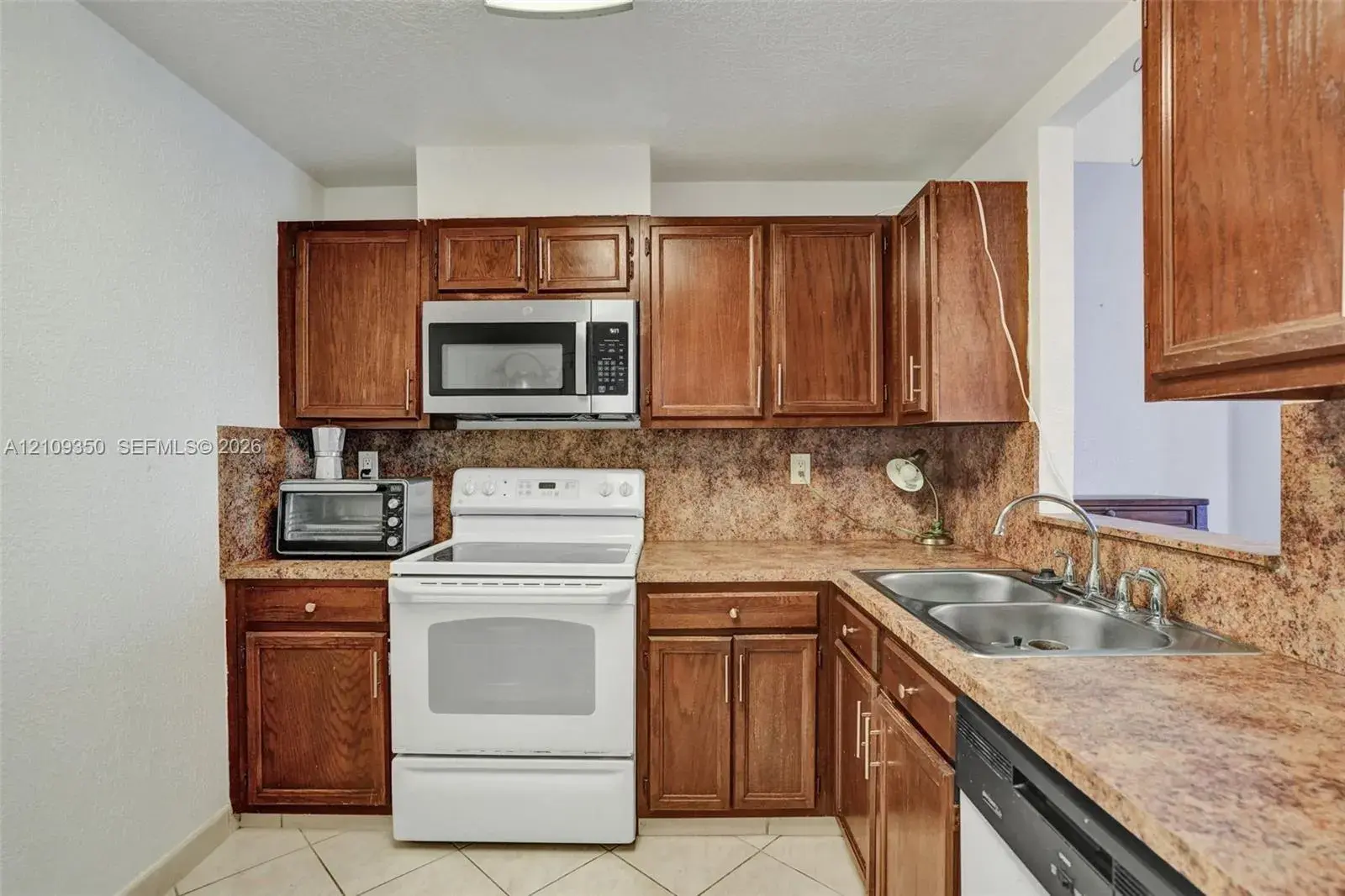 10777 W Sample Rd # 616, Coral Springs FL 33065