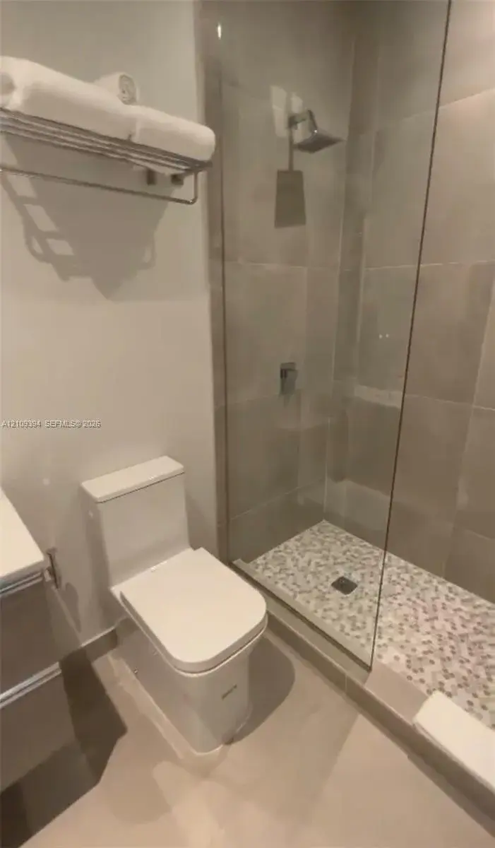229 SW 9th St # 303, Miami FL 33130