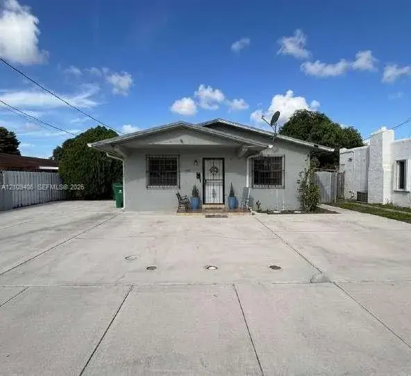 1004 NW 33rd Ave, Miami FL 33125