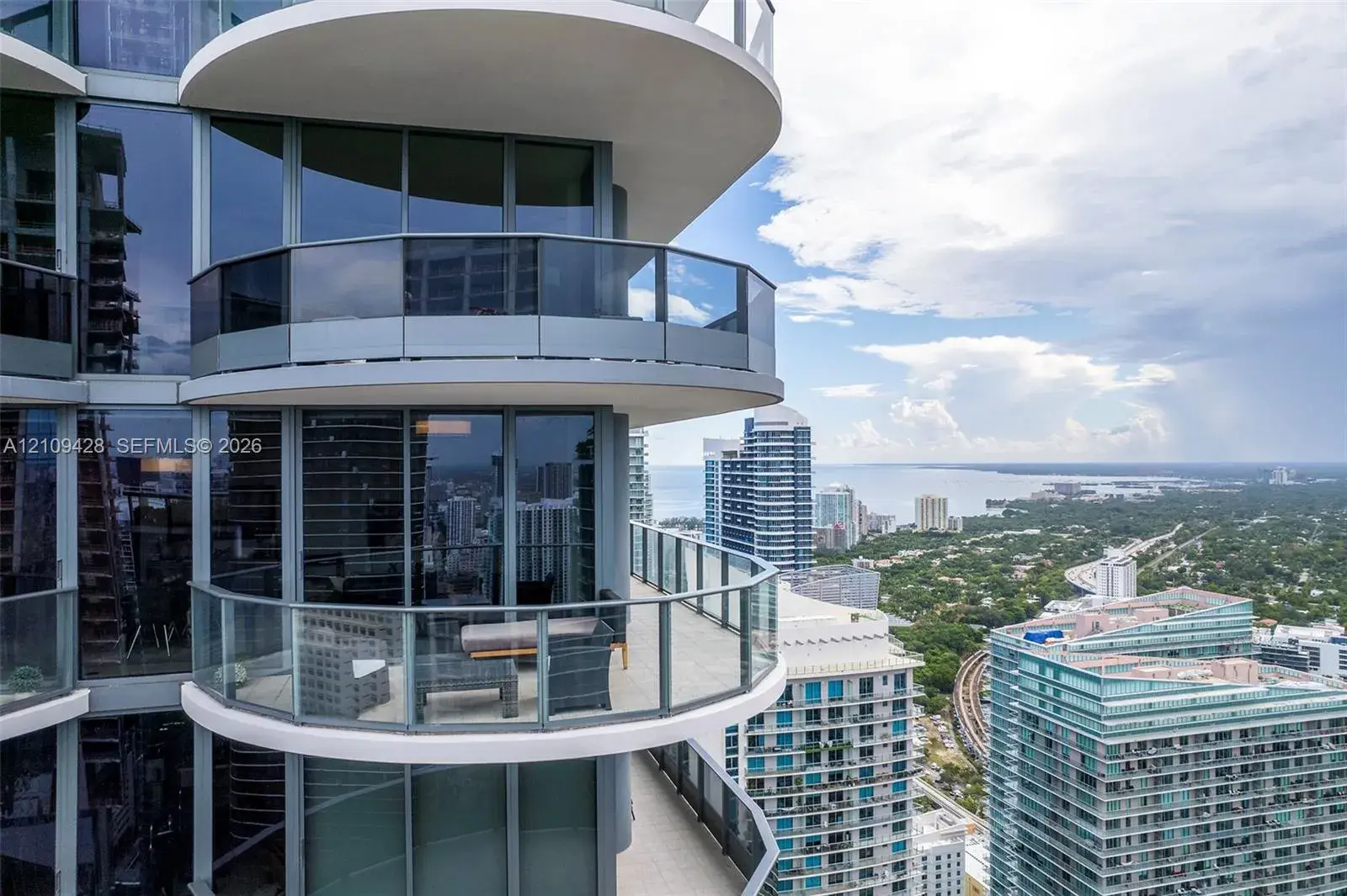 1000 Brickell Plz, Miami FL 33131