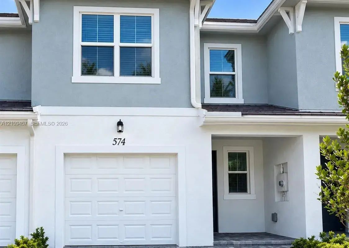 574 Parsons Way, Deerfield Beach FL 33442