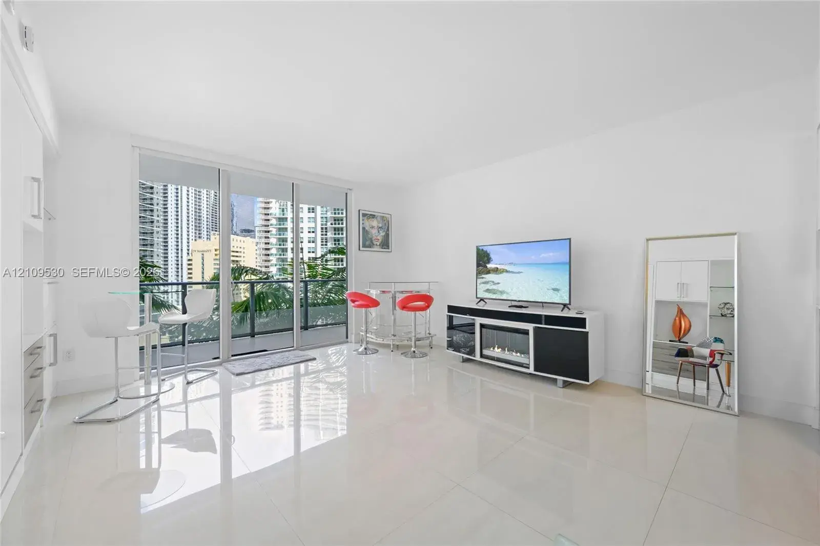 1 bath Residential for sale at 1300 Brickell Bay Dr # 1600, Miami FL 33131