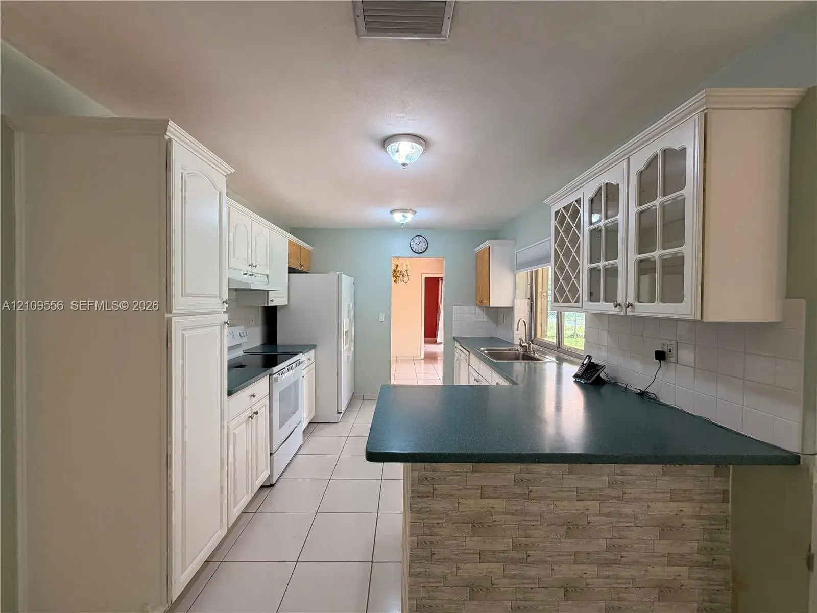 7140 Bamboo St, Miami Lakes FL 33014