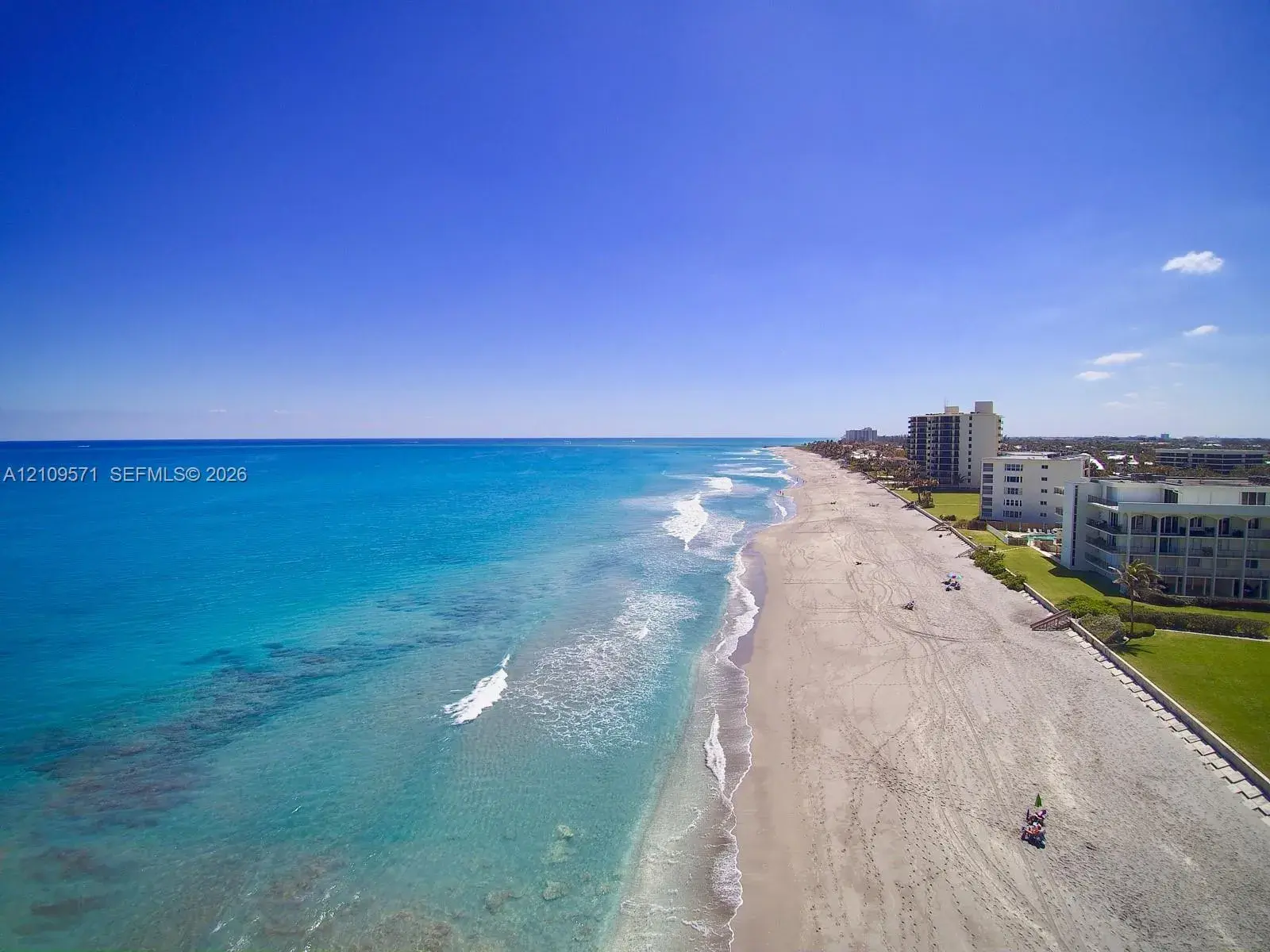 400 Beach Rd # 201, Tequesta FL 33469