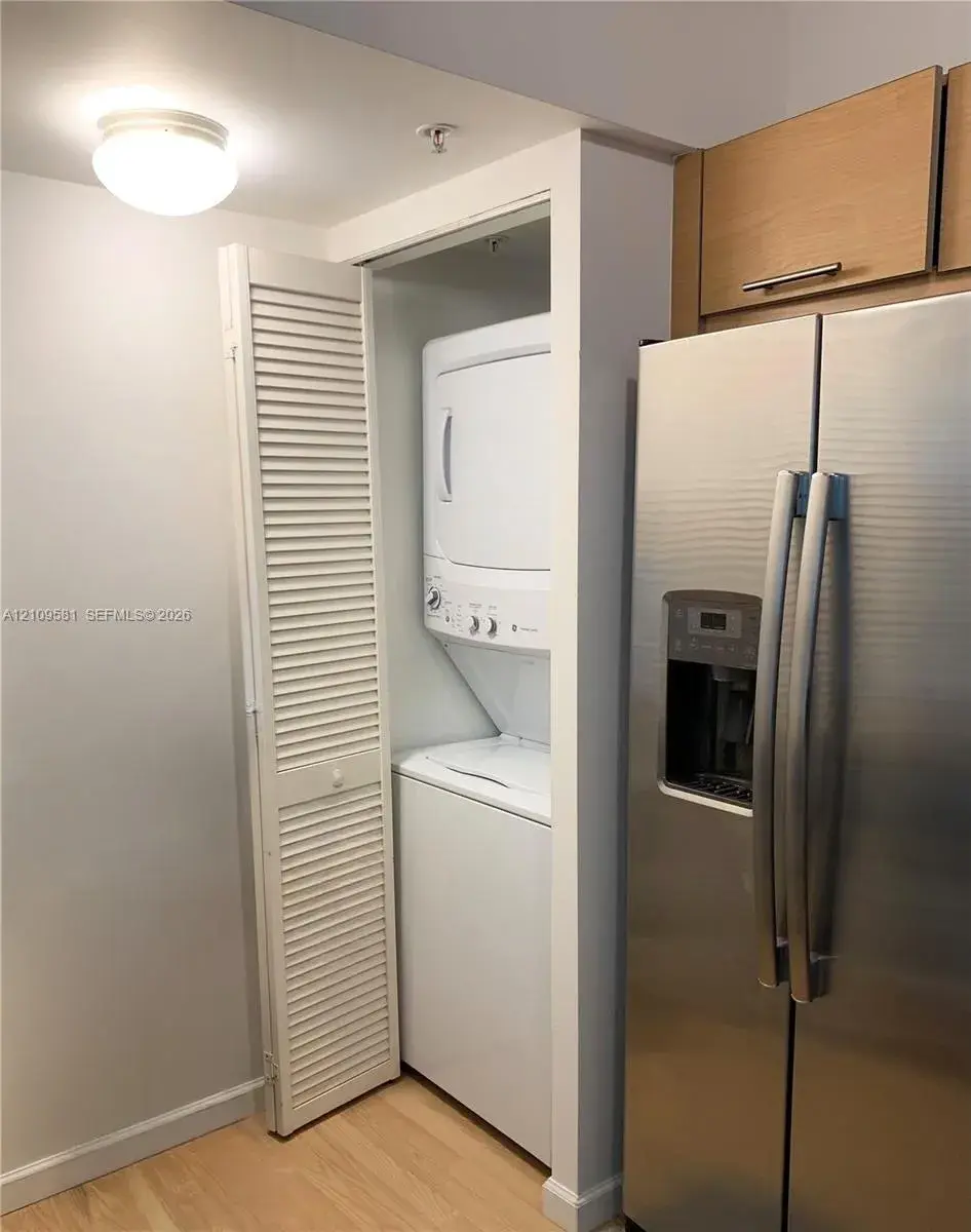 31 SE 5th St # 1608, Miami FL 33131