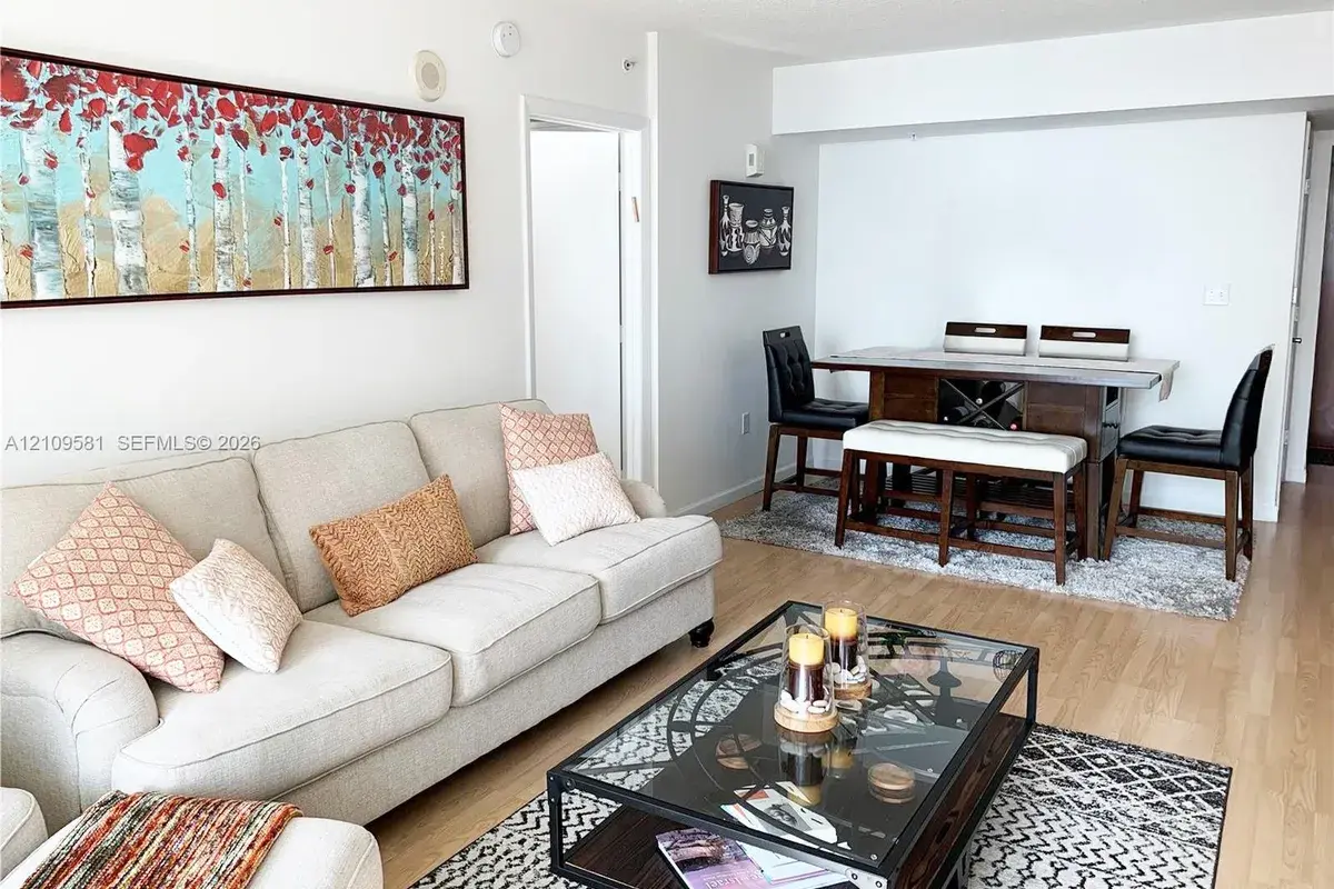 31 SE 5th St # 1608, Miami FL 33131