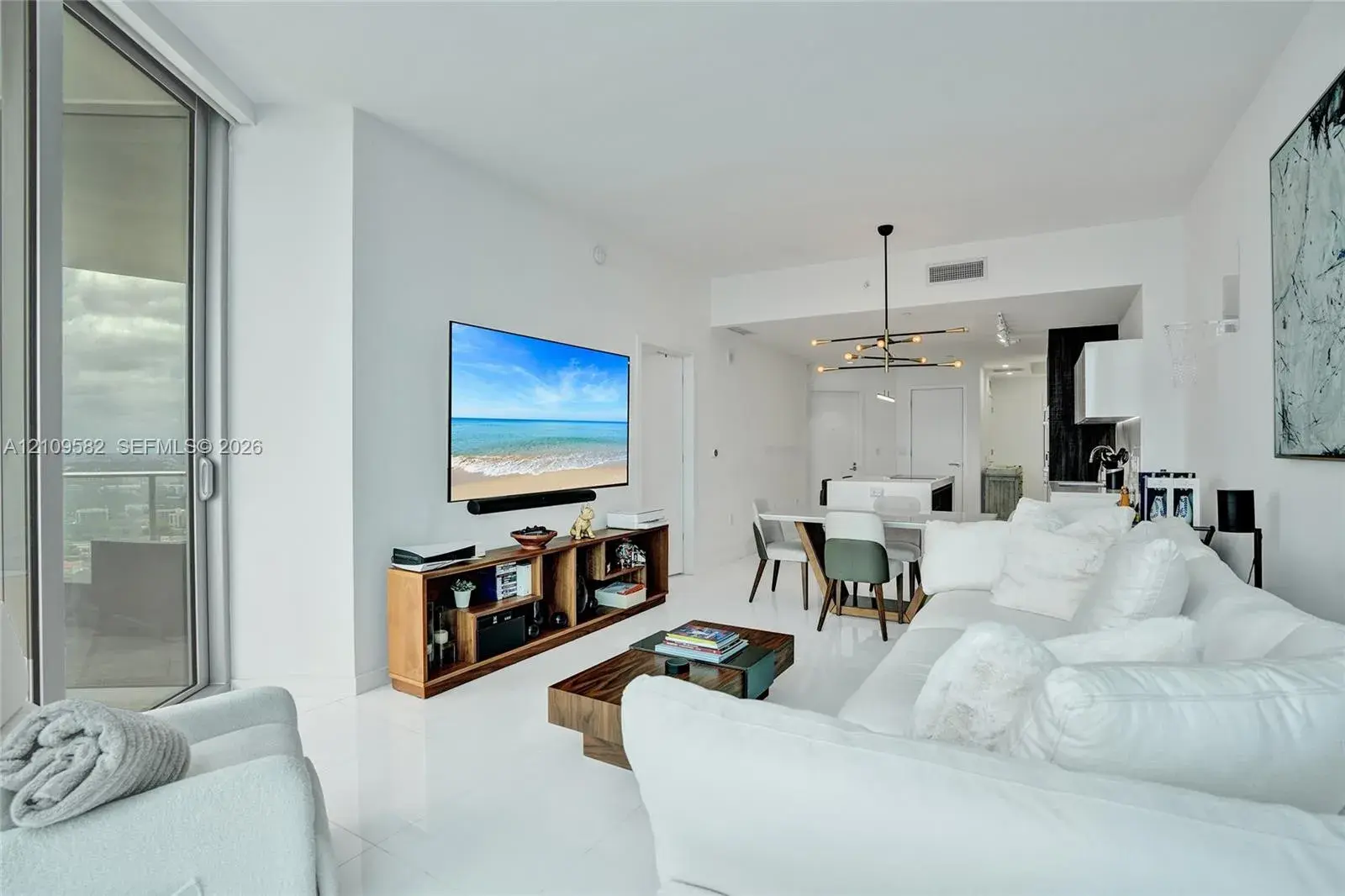 851 NE 1st Ave # 3506, Miami FL 33132
