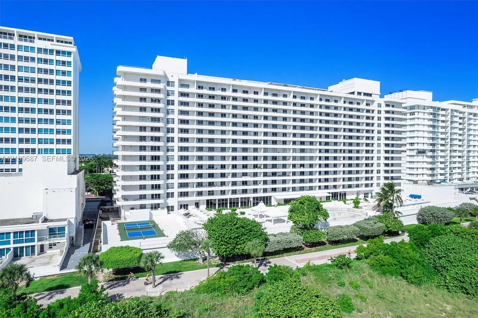 5555 Collins Ave # 5C, Miami Beach FL 33140