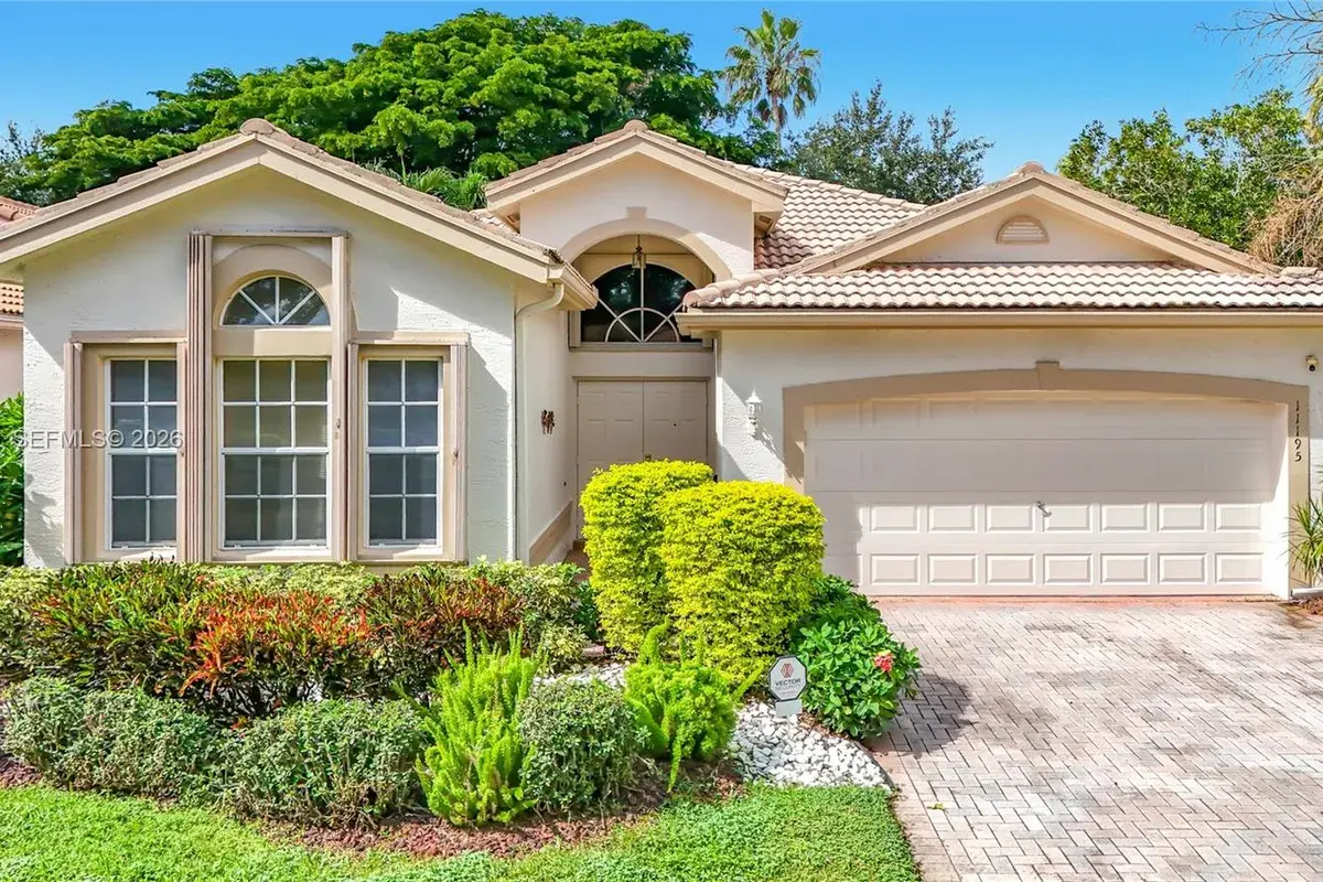 11195 Mandalay Way, Boynton Beach FL 33437