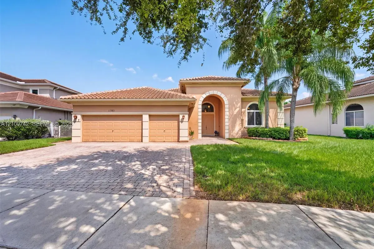 19143 SW 60th Ct, Pembroke Pines FL 33332