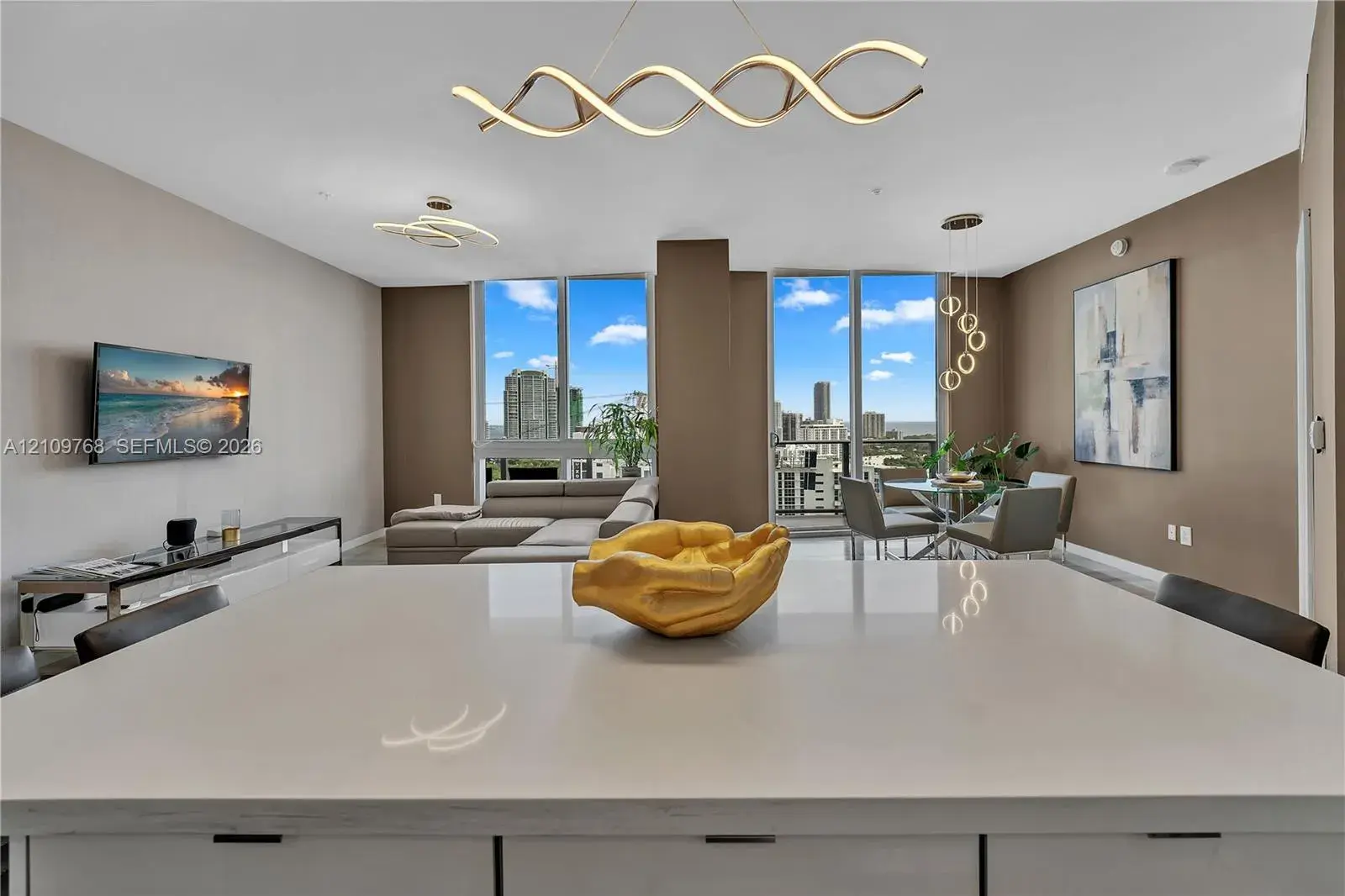1010 SW 2nd Ave # 2201, Miami FL 33130