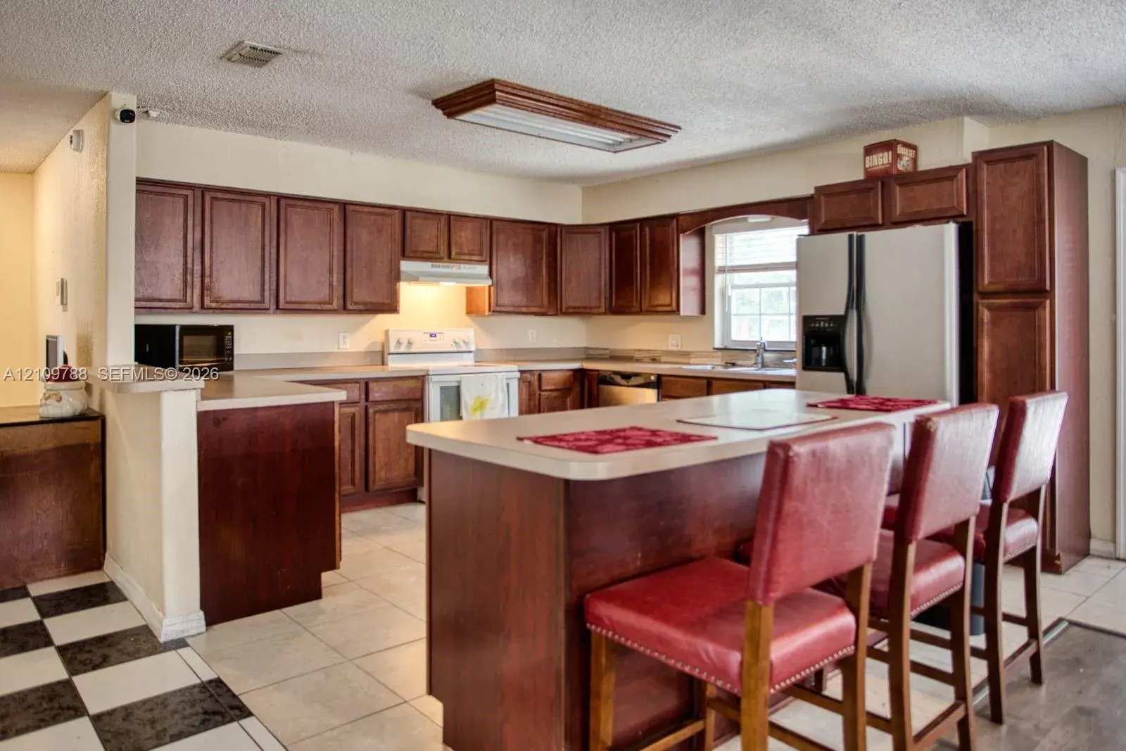 7408 Navel Tree Ct, Orlando FL 32818