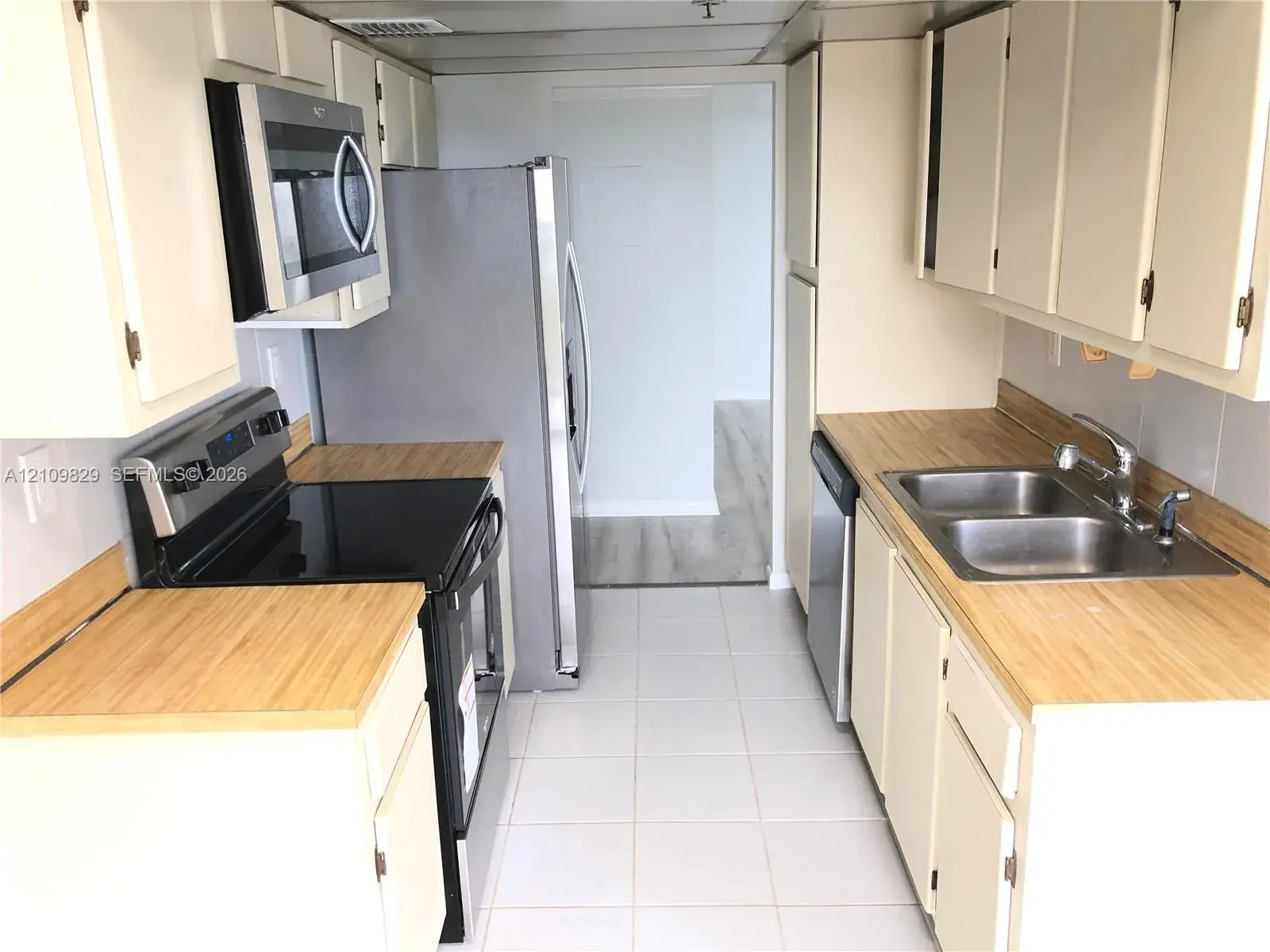 210 174th St # 918, Sunny Isles Beach FL 33160