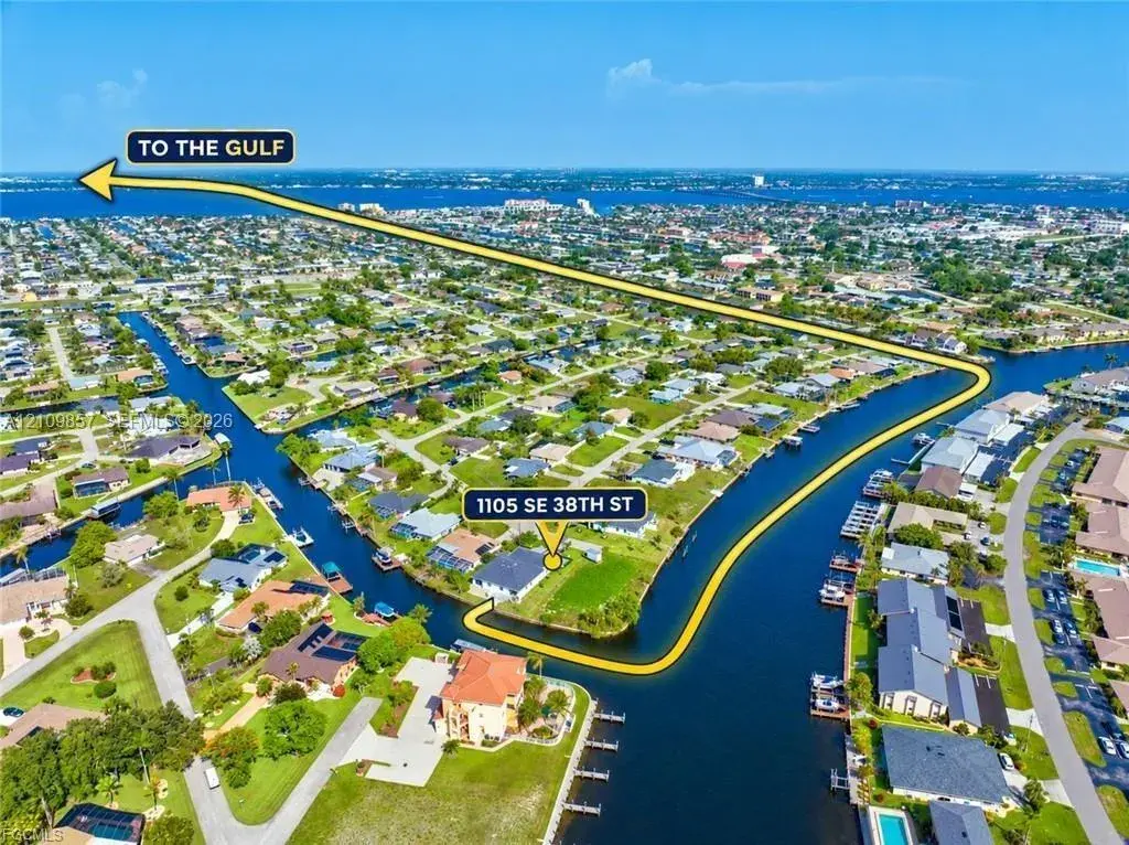 1105 SE 38th St, Cape Coral FL 33904