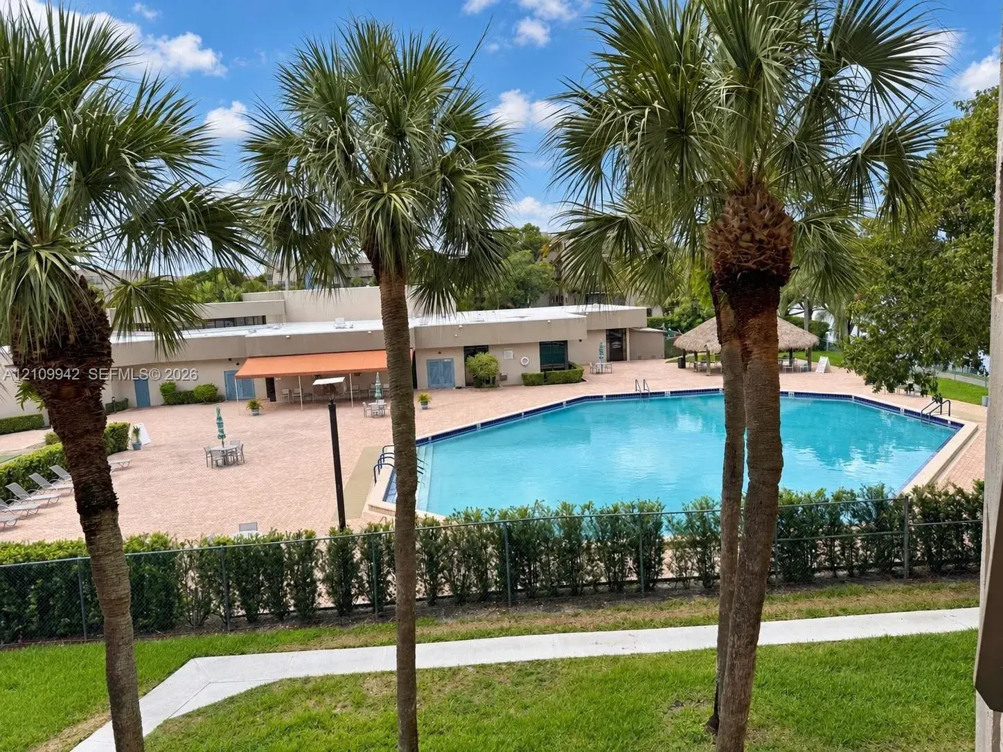 1101 Colony Point Cir # 423, Pembroke Pines FL 33026