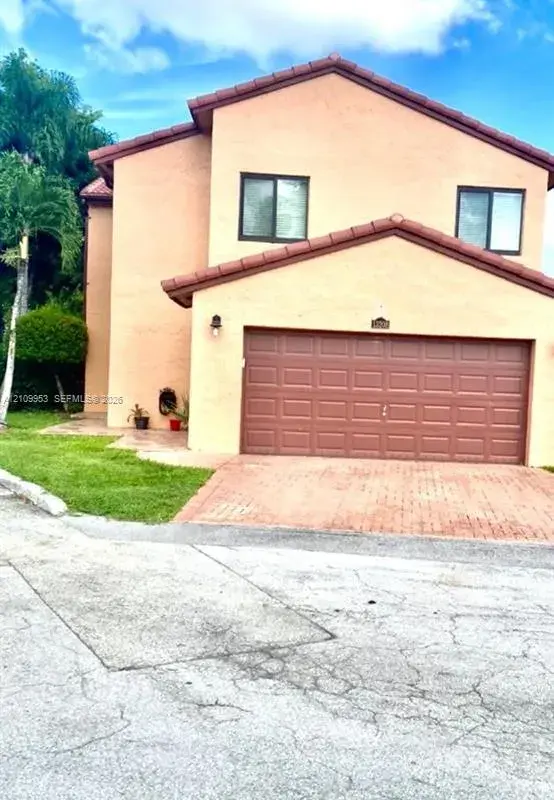 13208 SW 10th Ln, Miami FL 33184