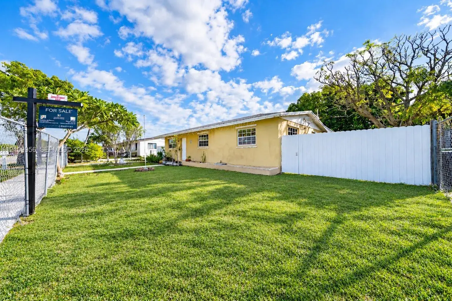 19503 SW 114th Pl, Miami FL 33157