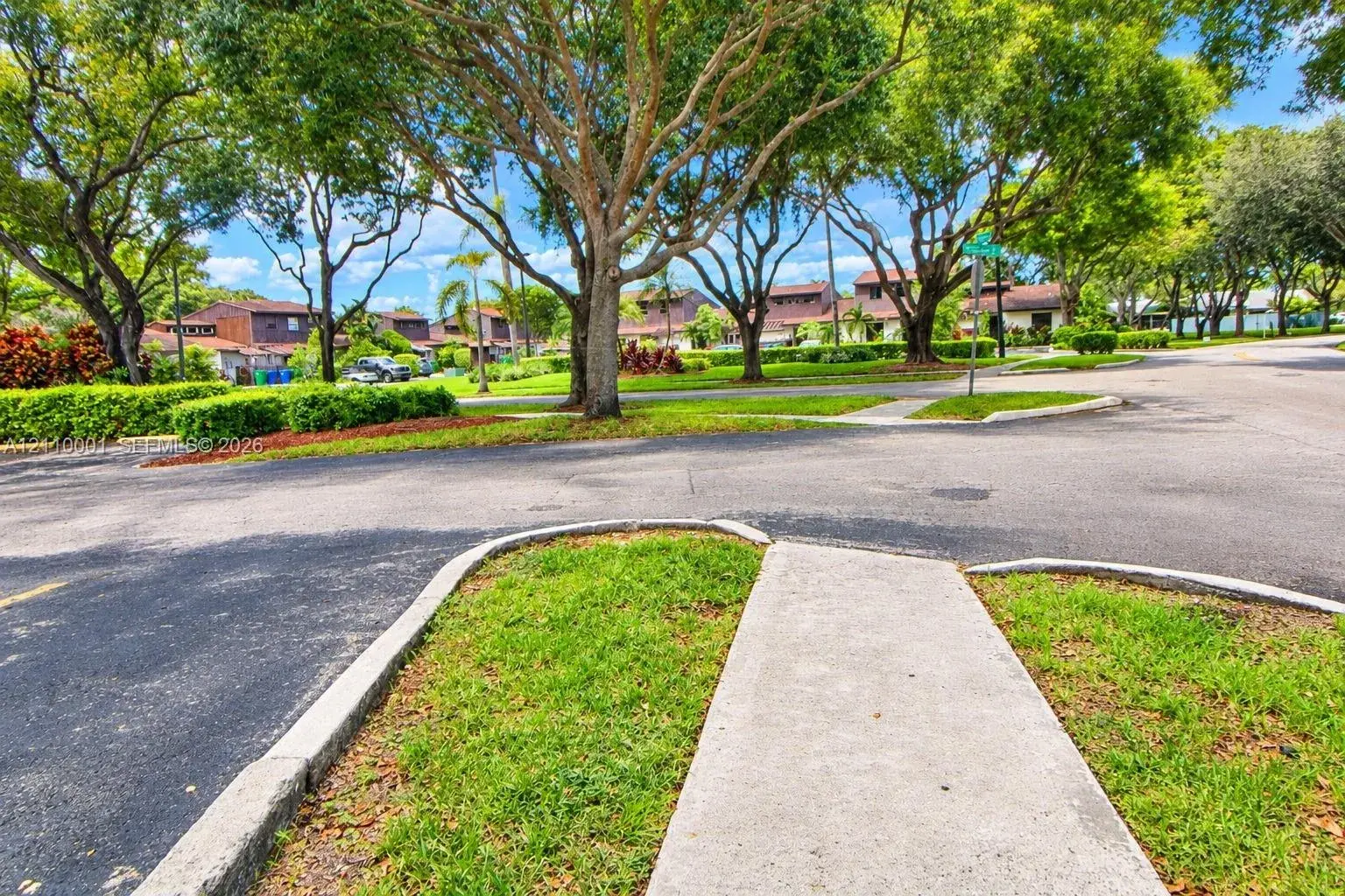 3617 SW 69th Ter # Z, Miramar FL 33023