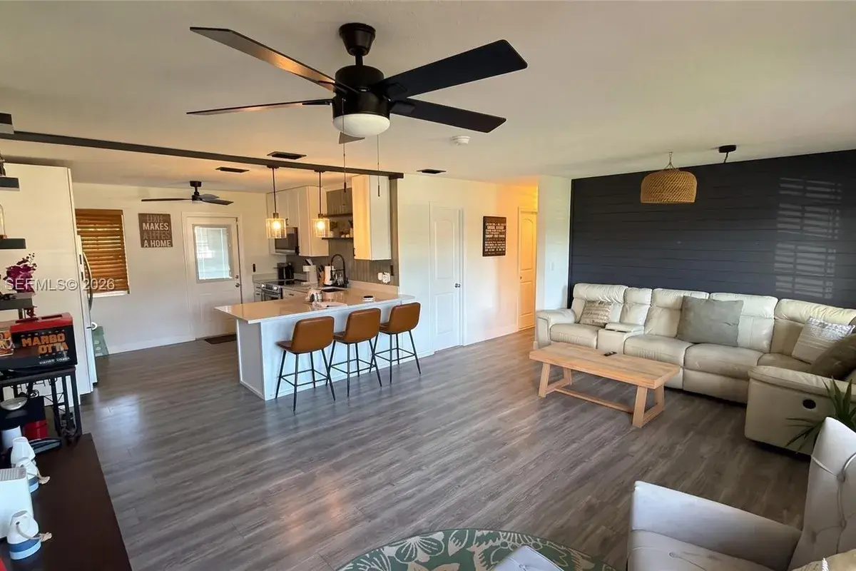 3649 SW 16th St, Fort Lauderdale FL 33312